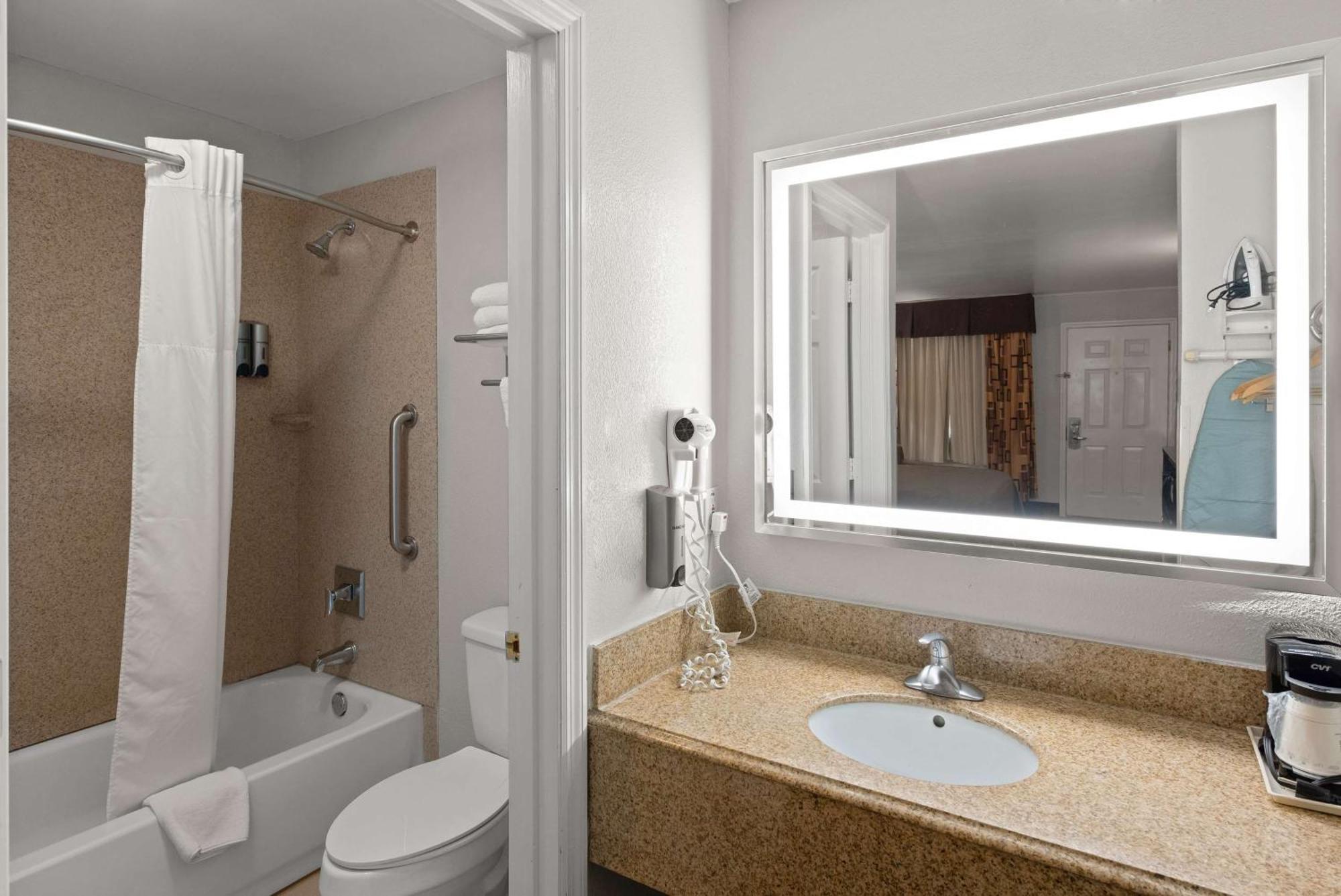 Best Western Executive Inn Grove City Buitenkant foto