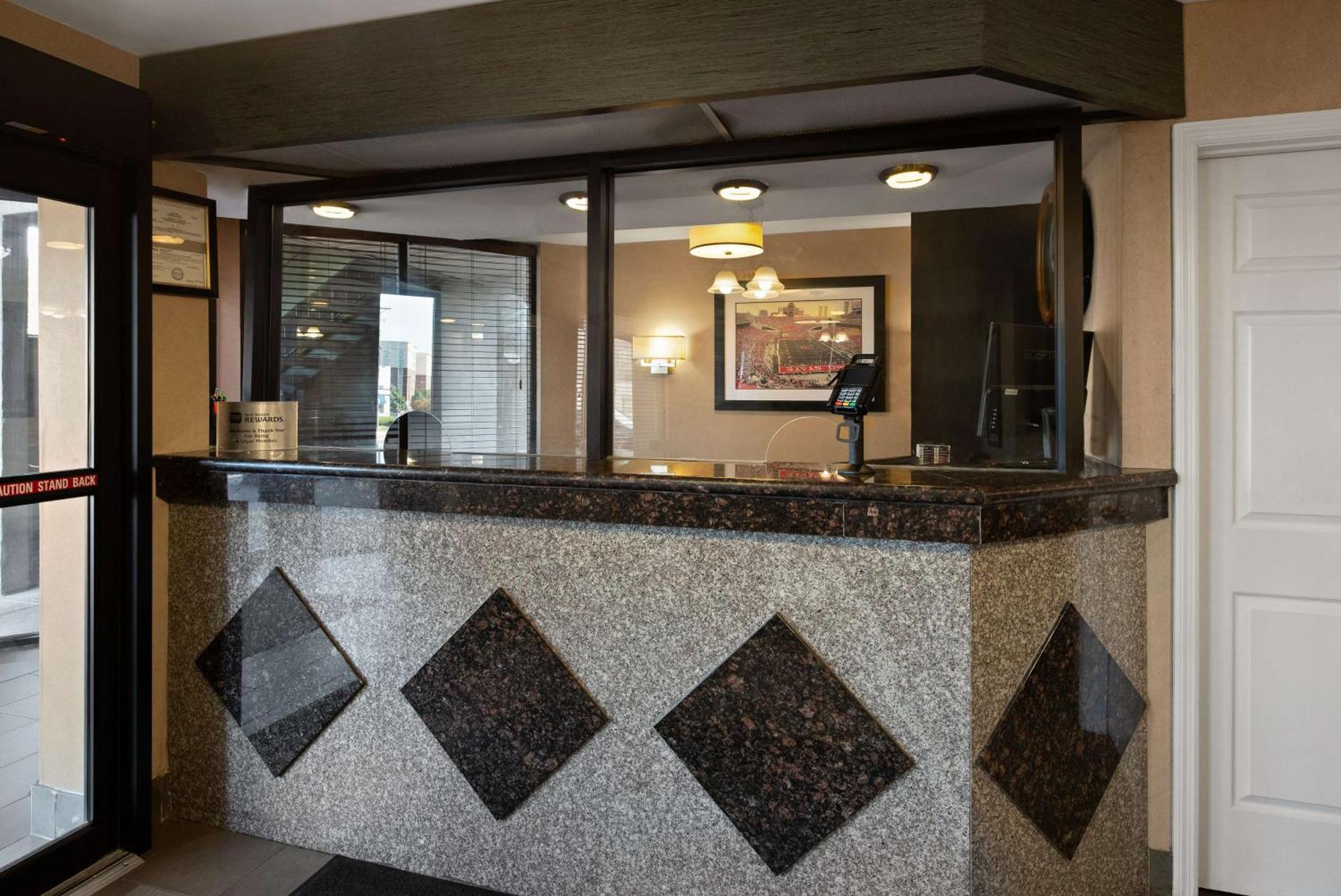 Best Western Executive Inn Grove City Buitenkant foto